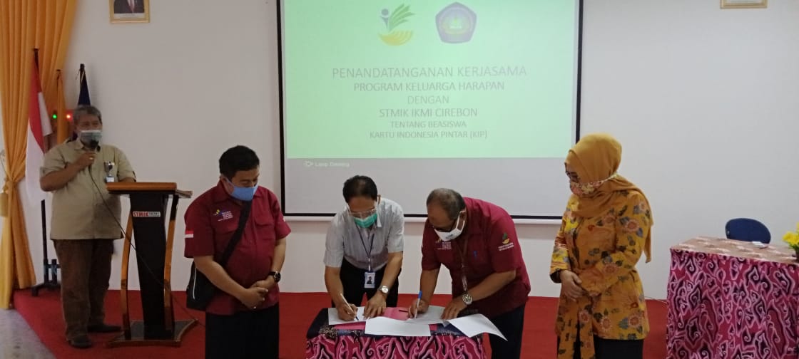 PENANDATANGANAN BERITA ACARA STMIK IKMI CIREBON DAN DINAS SOSIAL PROVINSI JAWA BARAT
