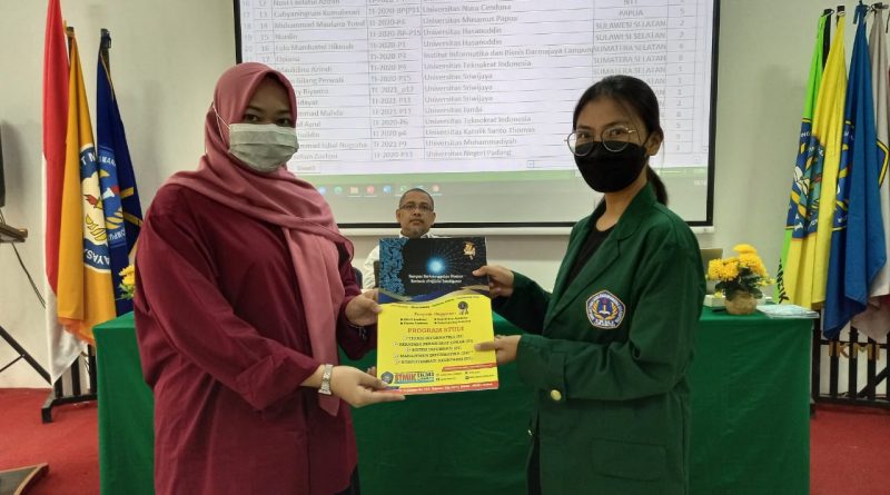 Mahasiswa STMIK IKMI Cirebon Berkiprah di Program MBKM PTN/PTS Luar Pulau