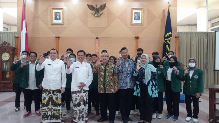 STMIK IKMI CIREBON GANDENG MITRA DISKOMINFO KAB. CIREBON MELALUI PROGRAM MBKM
