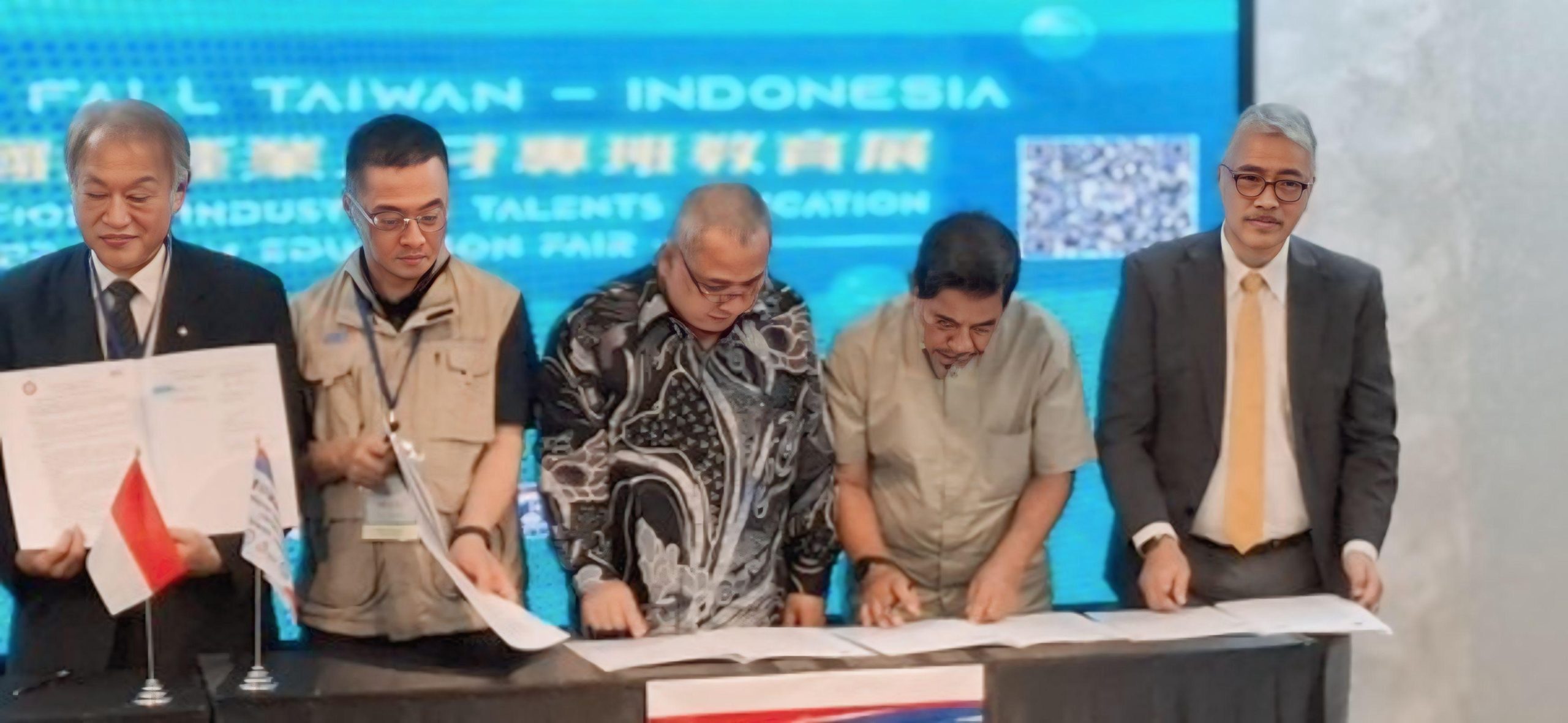 STMIK IKMI Cirebon Resmi Jalin Kerja Sama dengan Tiga Universitas Ternama di Taiwan dalam Program INTENSE 2025