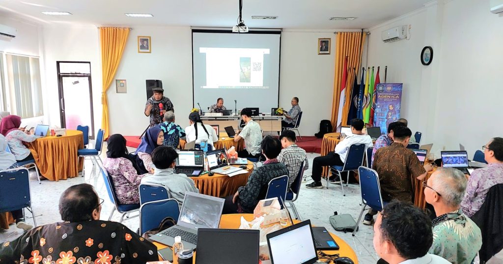 STMIK IKMI Cirebon Perkuat Kompetensi Dosen melalui Pelatihan LMS Terintegrasi